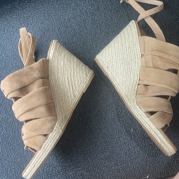 Sam Edelman wedge heels with ankle strap - Picture 2 of 7
